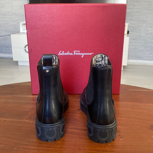 Salvatore Ferragamo - Picture 4 of 10